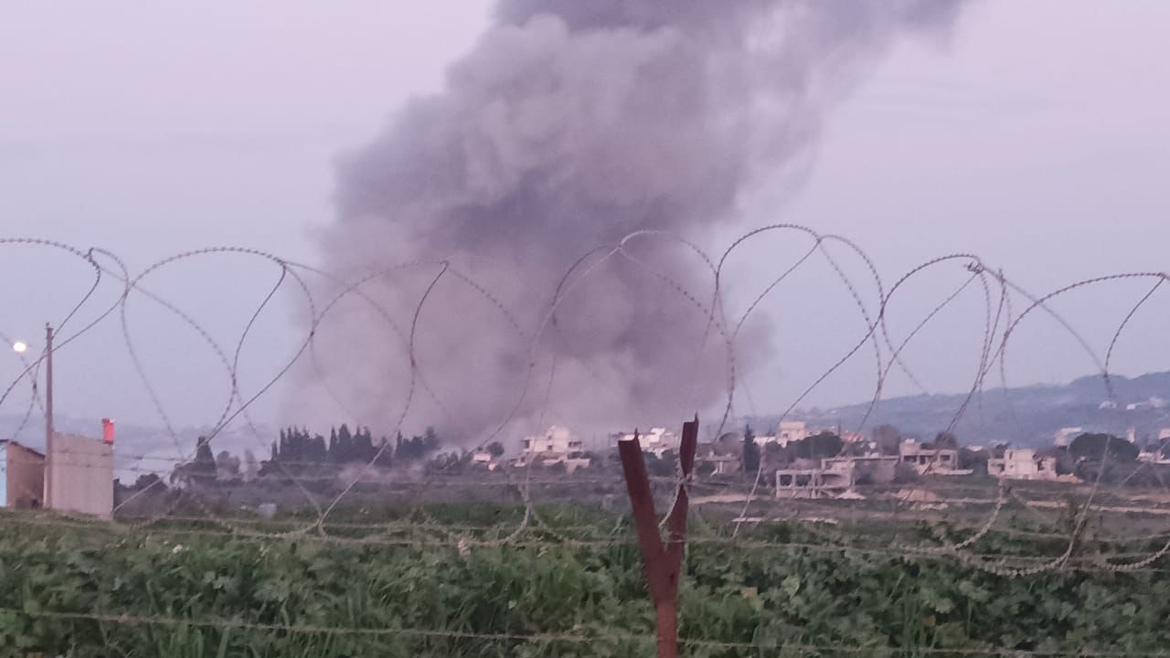 غارة إسرائيلية استهدفت بلدة الضهيرة في القطاع الغربي