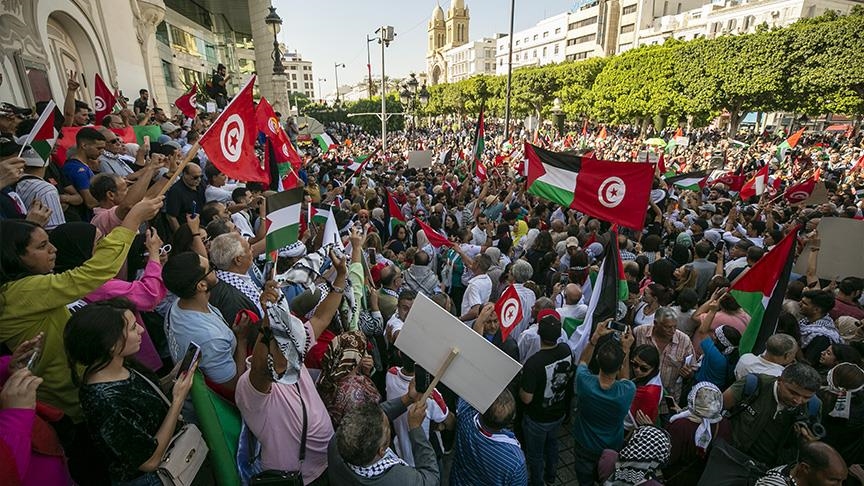 فايننشال تايمز تحذر: الغضب العربي ضد واشنطن سينفجر.. ونخشى فقدان الجيل القادم!